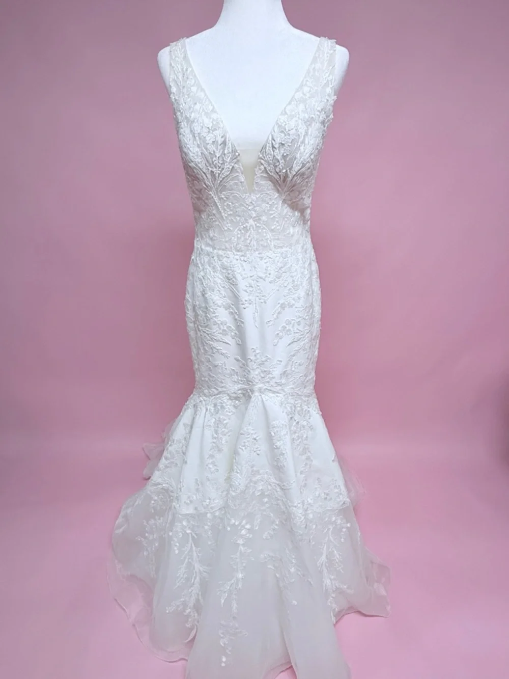 Justin Alexander Jolene Wedding Gown - Picture 8 of 16